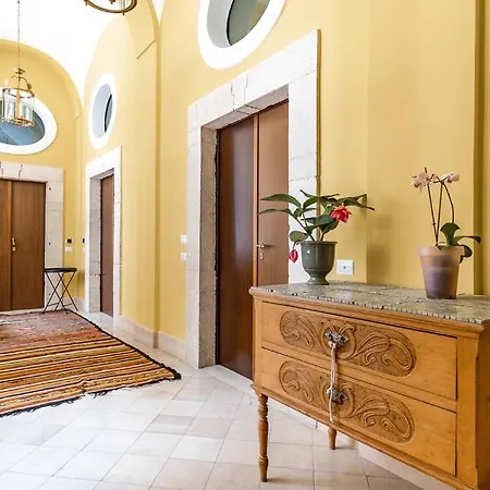 Dimora Bormioli * باري